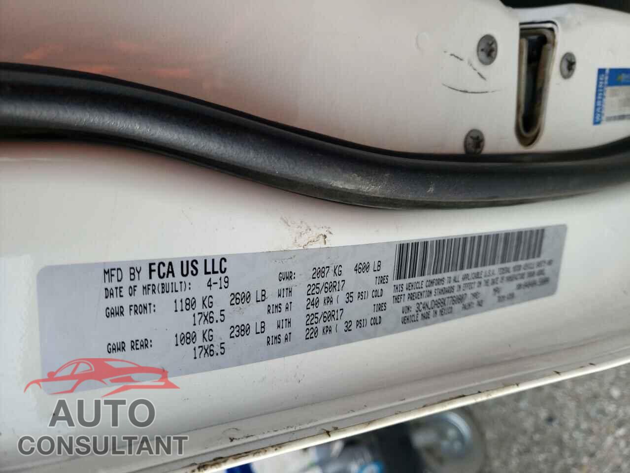 JEEP COMPASS 2019 - 3C4NJDAB8KT760807