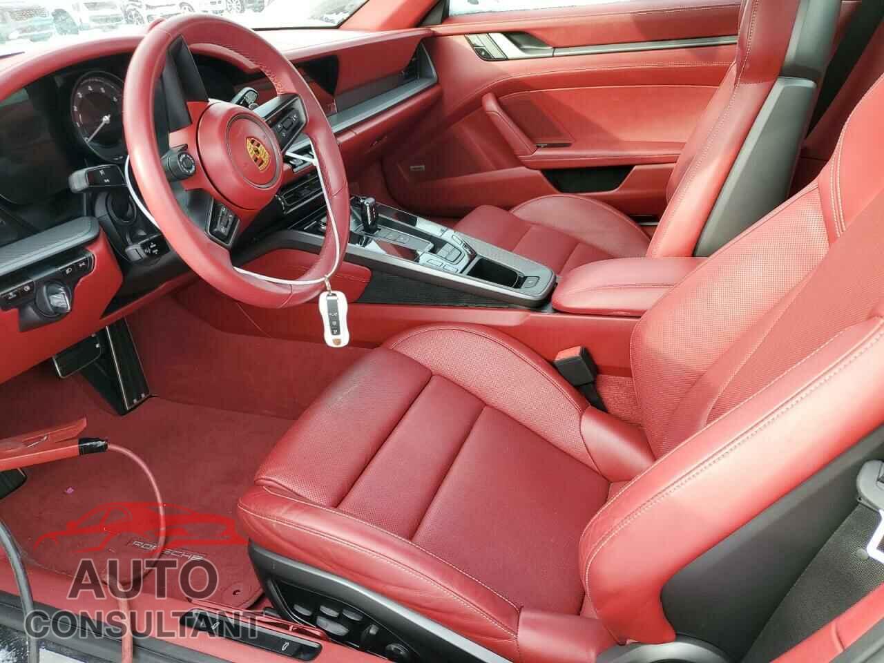 PORSCHE 911 2021 - WP0BB2A92MS235313