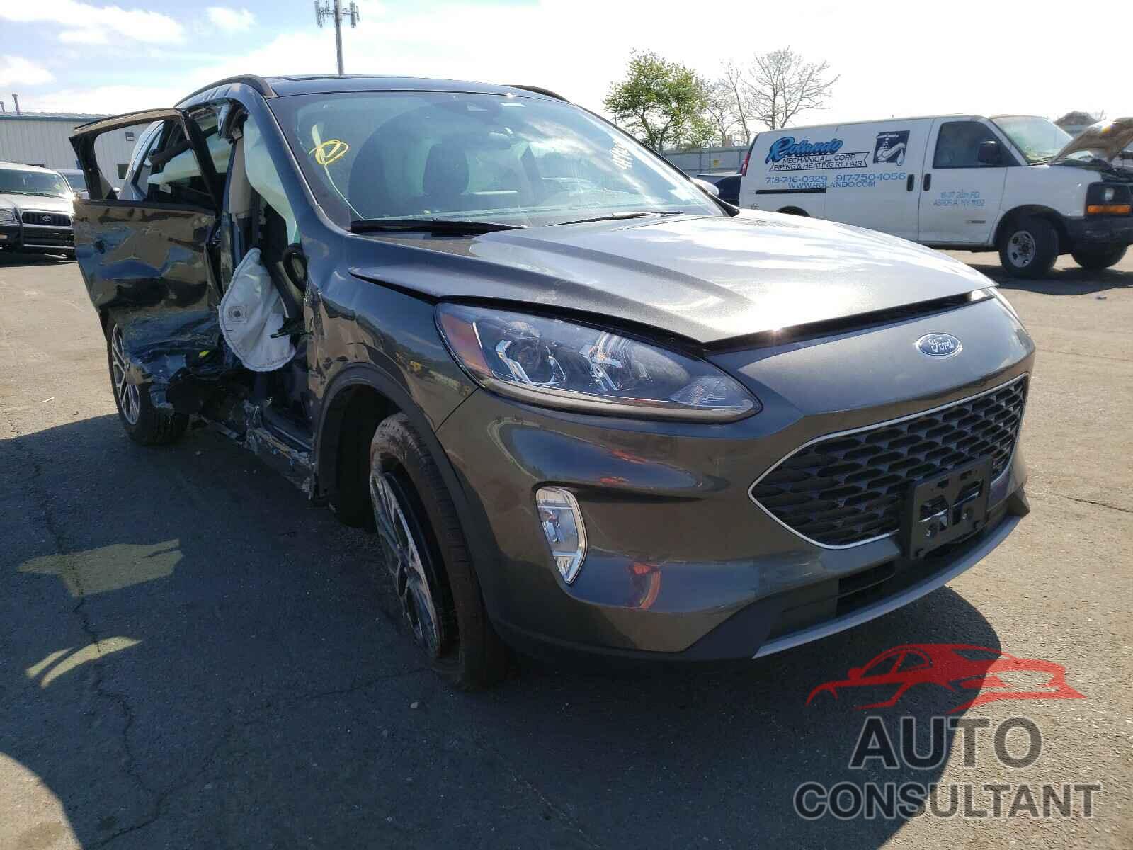 FORD ESCAPE 2020 - 1FMCU9H68LUC40971