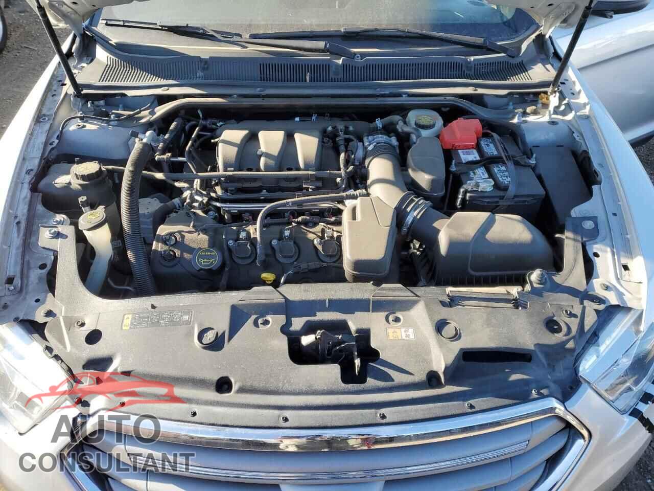 FORD TAURUS 2017 - 1FAHP2E82HG127799