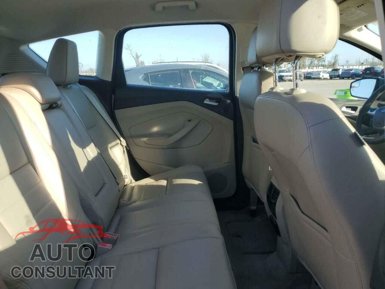 FORD CMAX 2014 - 1FADP5BU8EL501093