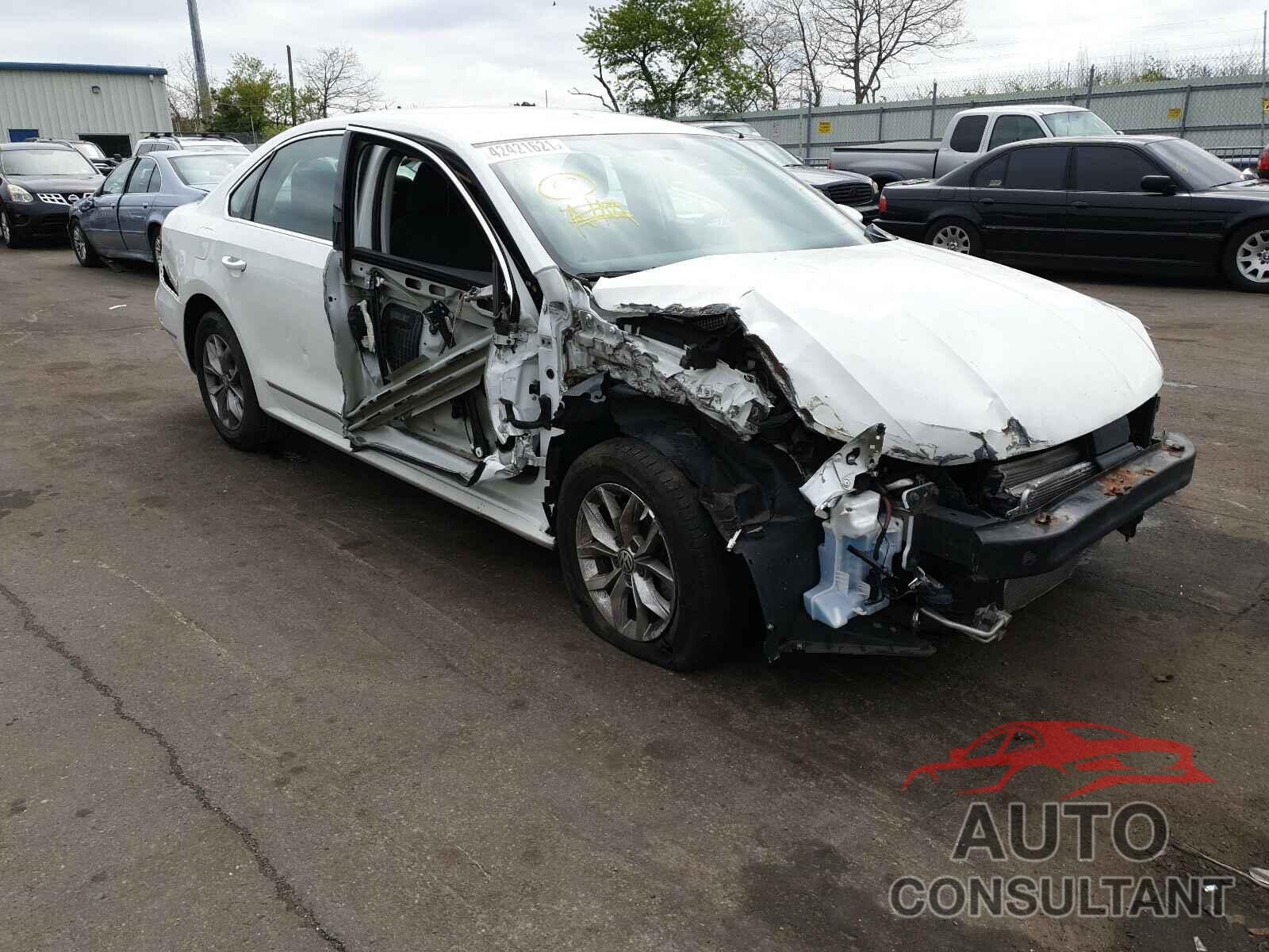 VOLKSWAGEN PASSAT 2016 - 1VWAS7A35GC013963