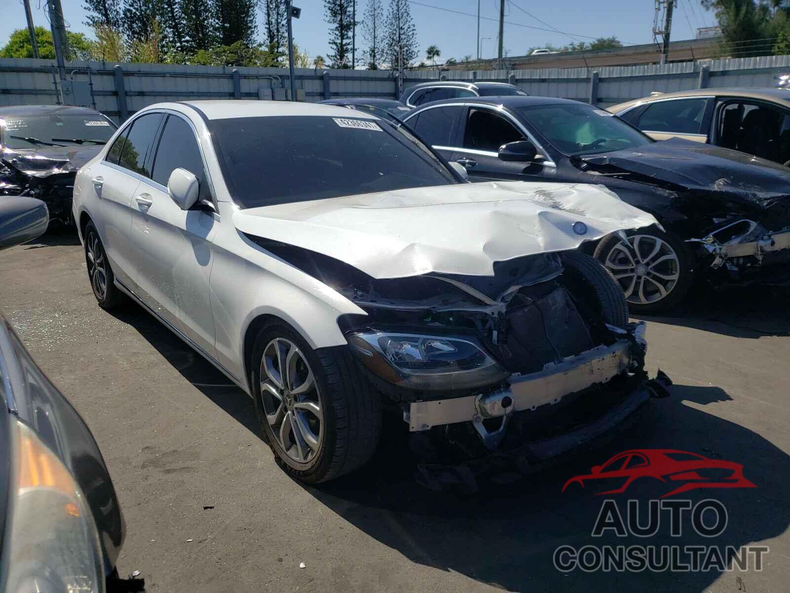 MERCEDES-BENZ C CLASS 2017 - 55SWF4JB8HU211118