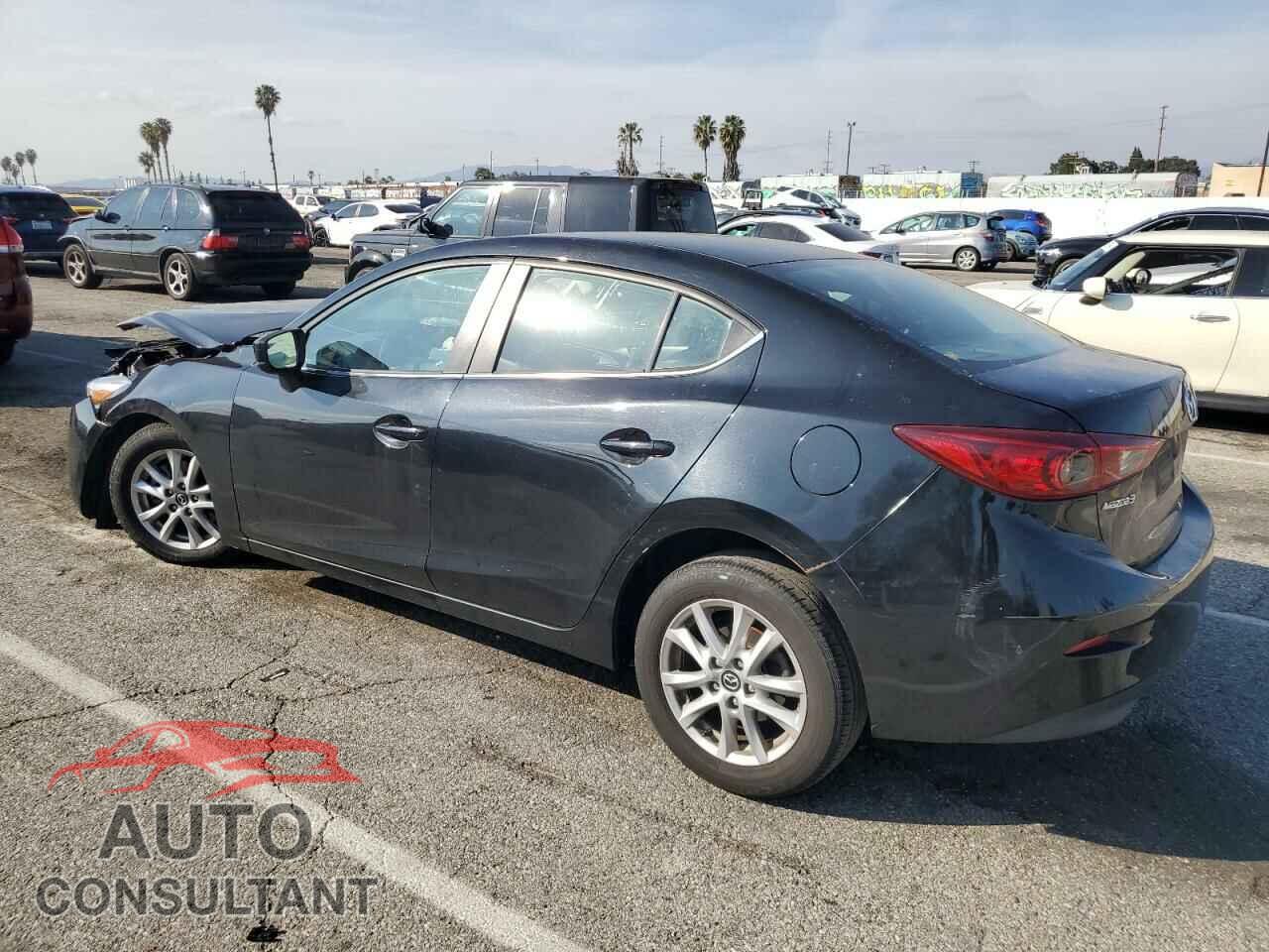MAZDA 3 2018 - 3MZBN1U73JM186362