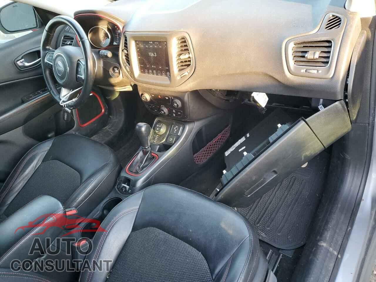 JEEP COMPASS 2019 - 3C4NJDDB9KT671338