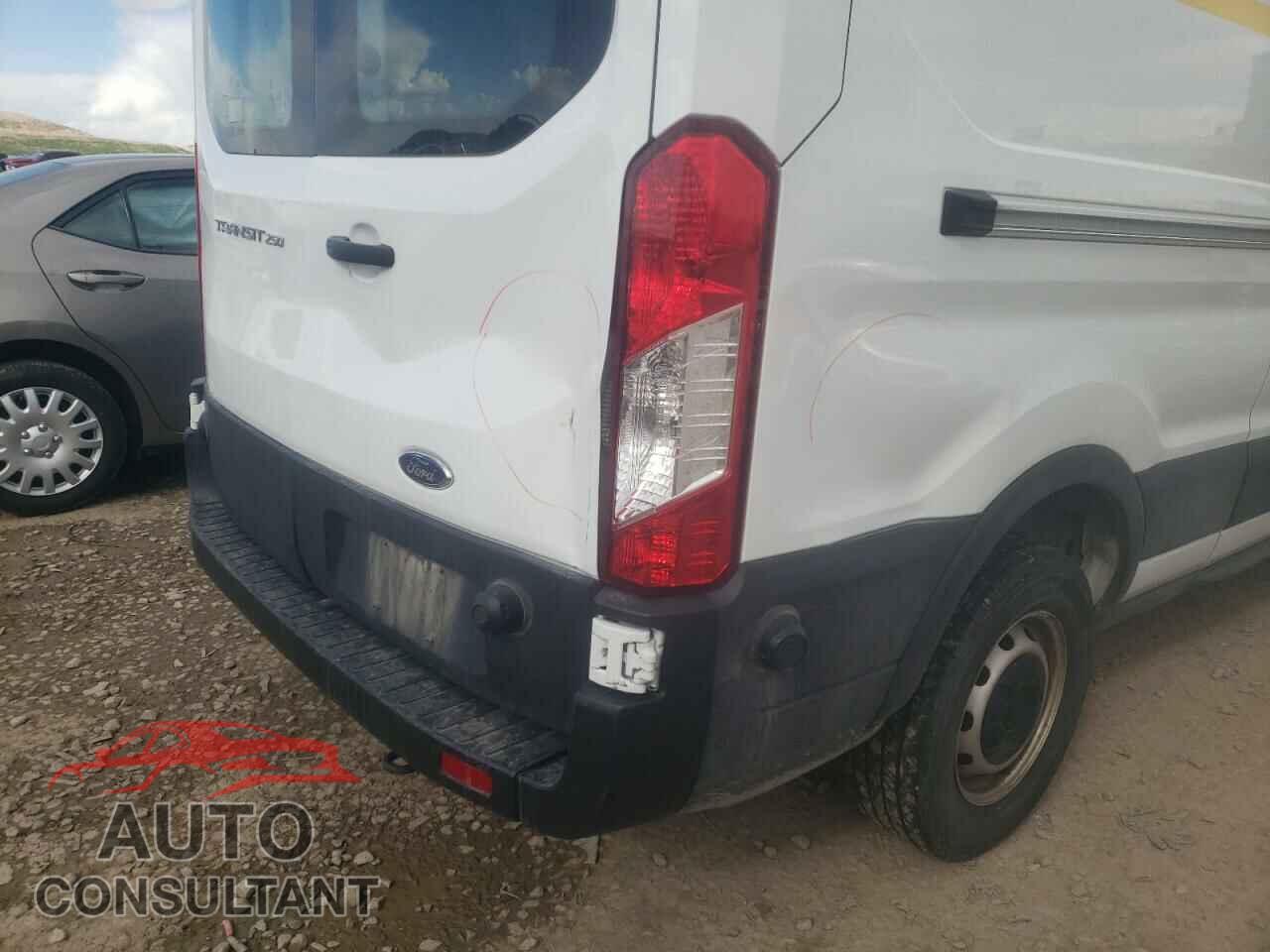 FORD TRANSIT CO 2019 - 1FTYR2CM5KKB83695