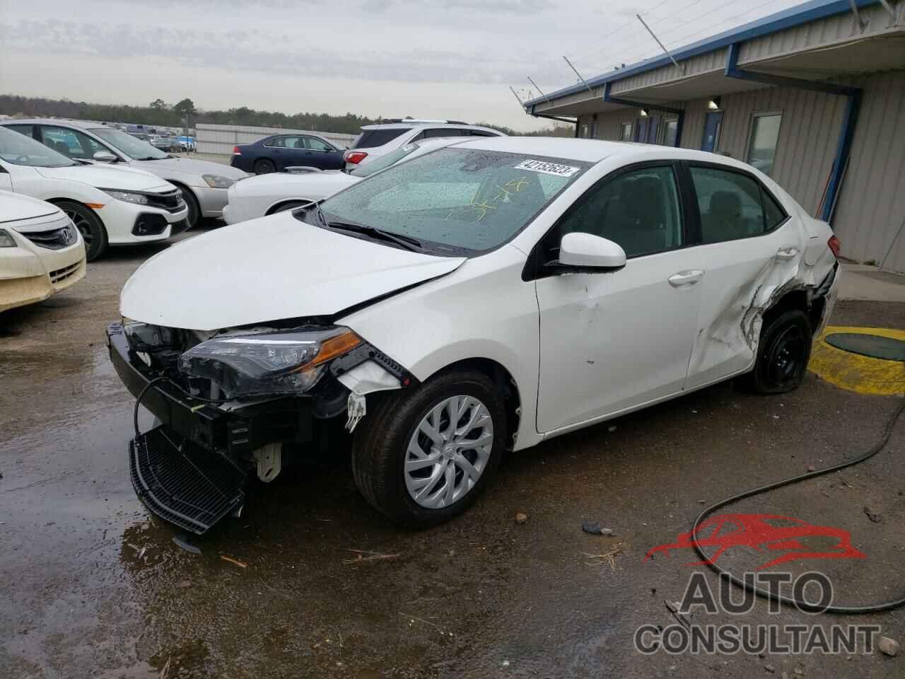 TOYOTA COROLLA 2018 - 5YFBURHE6JP803288