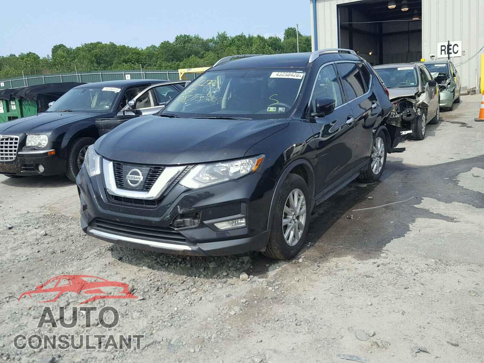 NISSAN ROGUE S 2017 - KNMAT2MVXHP594242