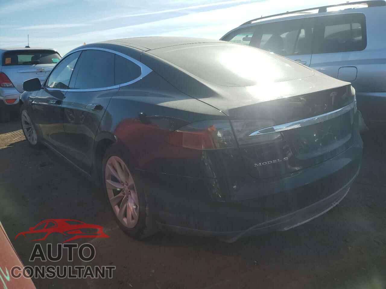 TESLA MODEL S 2015 - 5YJSA1E10FF115835