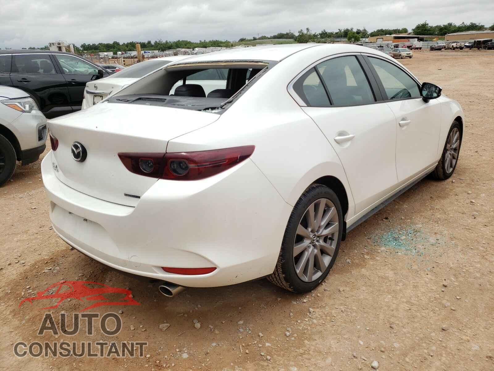 MAZDA 3 2021 - JM1BPACLXM1310687