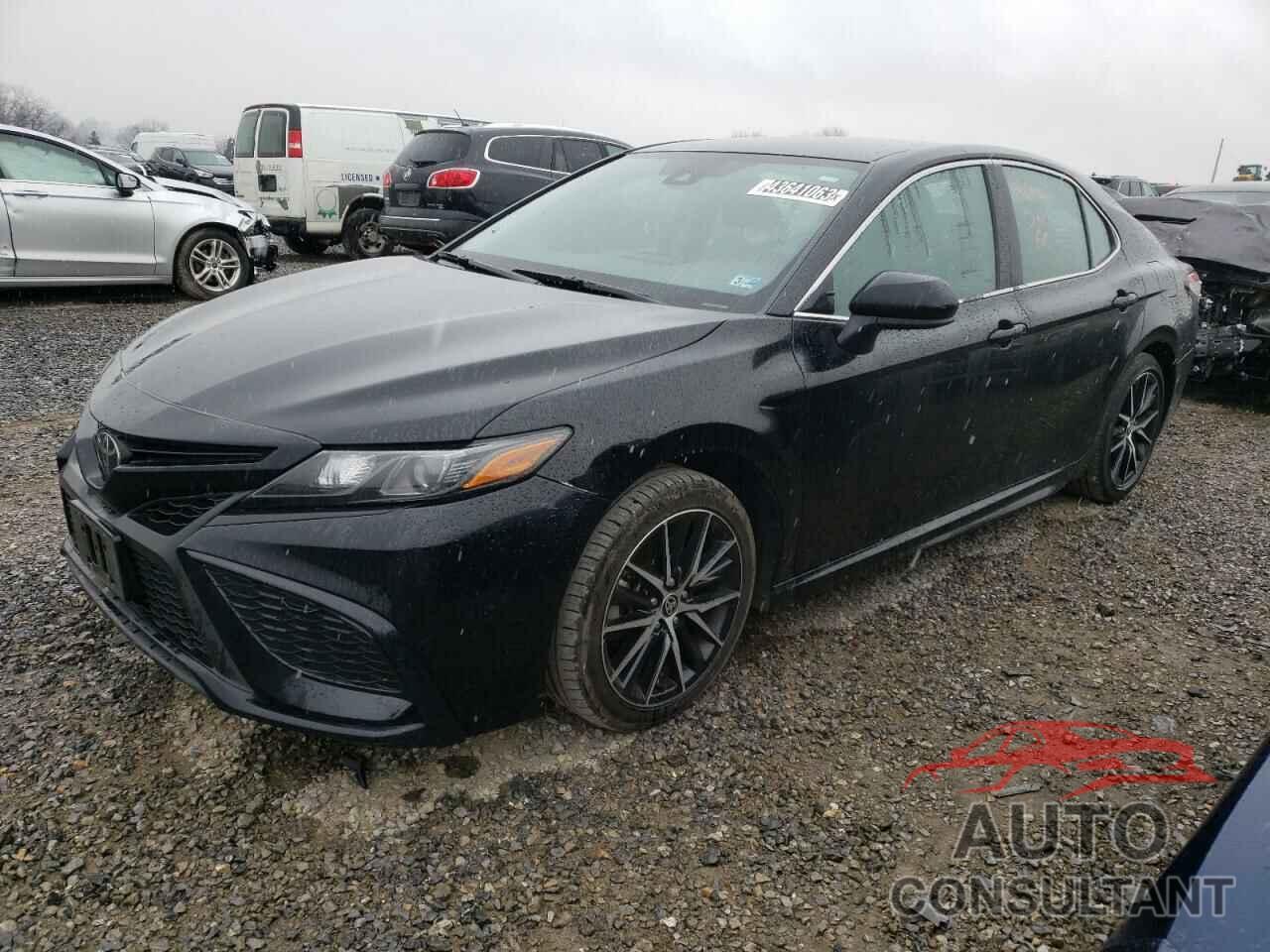 TOYOTA CAMRY 2021 - 4T1G11AK4MU518527