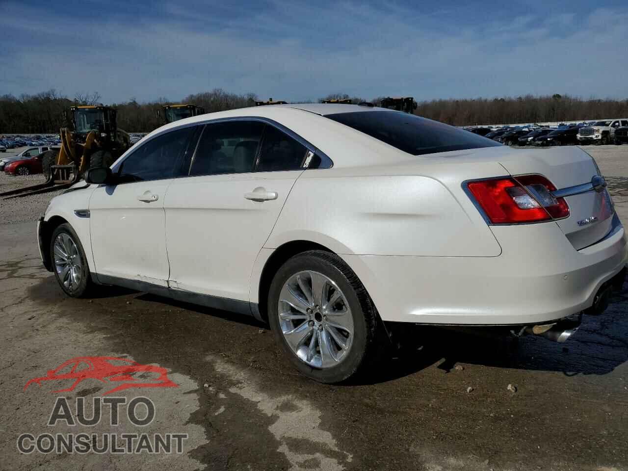 FORD TAURUS 2011 - 1FAHP2FW9BG124466