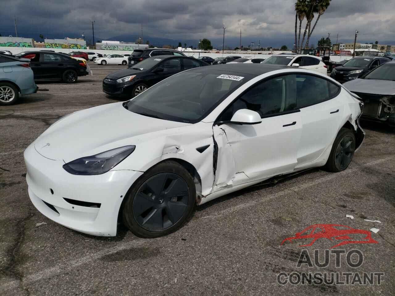 TESLA MODEL 3 2022 - 5YJ3E1EA0NF240874