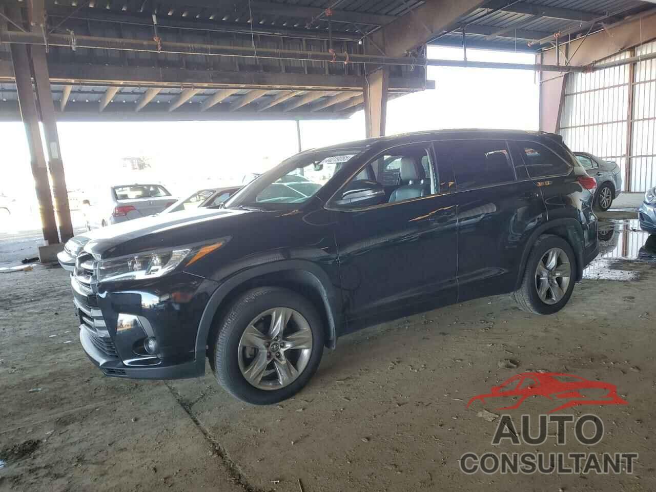 TOYOTA HIGHLANDER 2019 - 5TDDZRFH9KS977677
