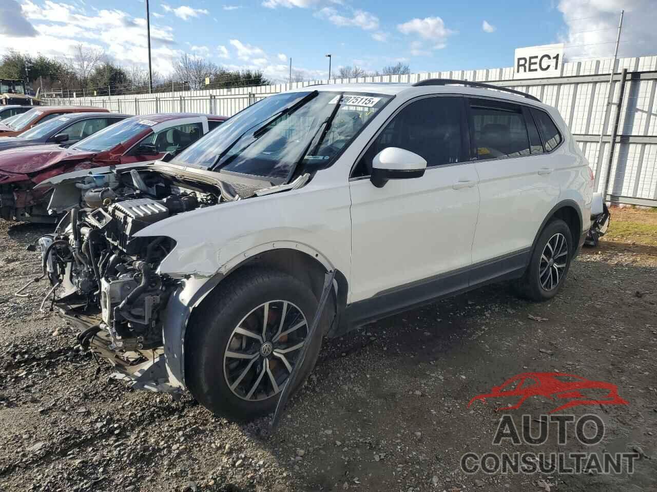 VOLKSWAGEN TIGUAN 2021 - 3VV3B7AX8MM045929