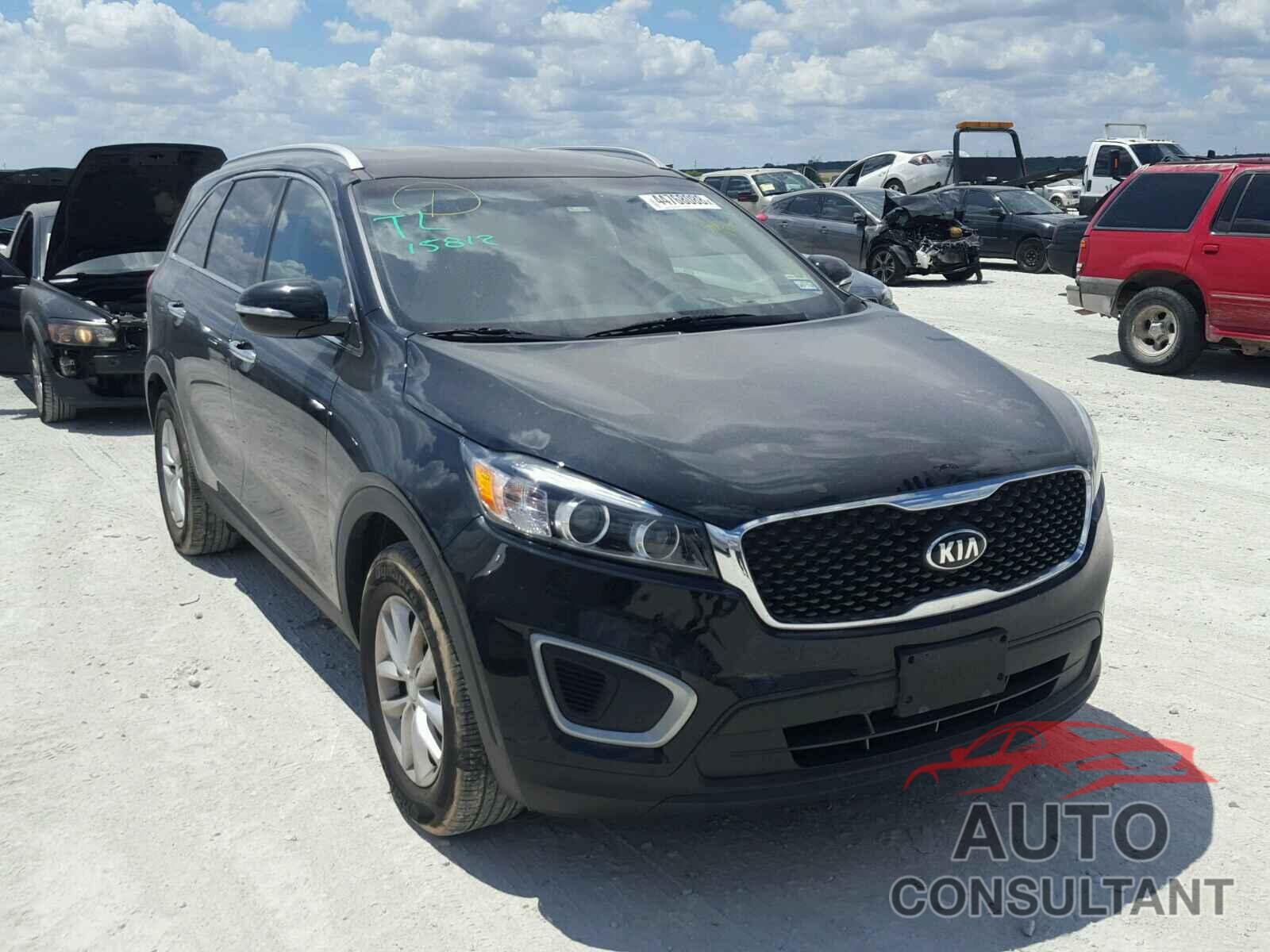 KIA SORENTO LX 2017 - 5XYPG4A30HG286173
