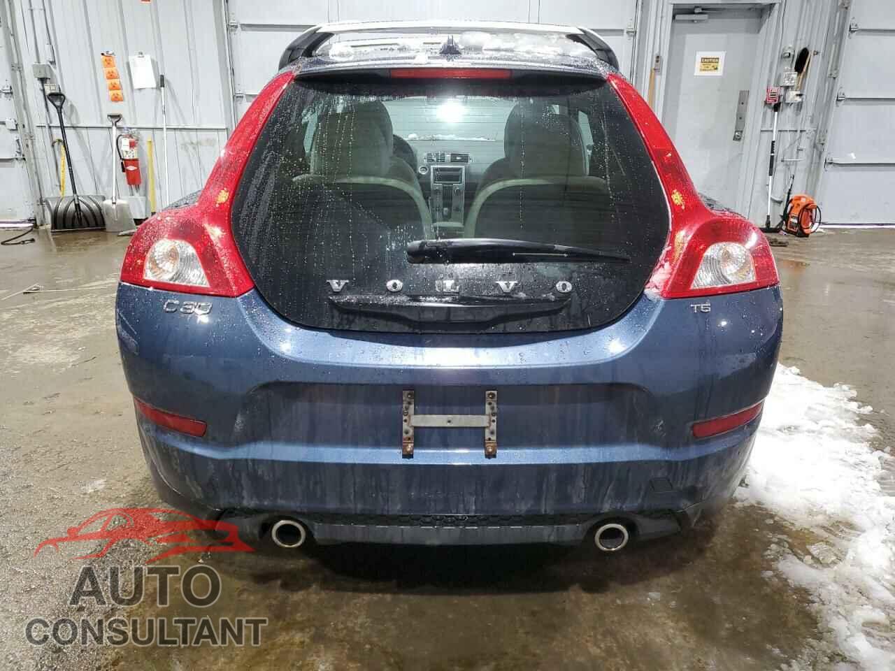 VOLVO C30 2011 - YV1672MK5B2207742