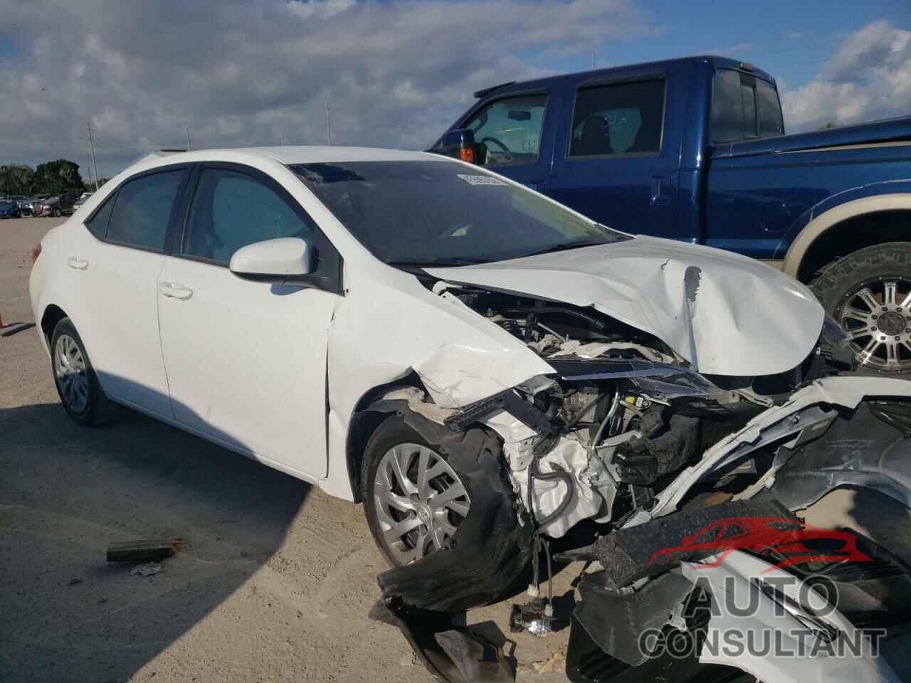 TOYOTA COROLLA 2019 - 5YFBURHE6KP886626