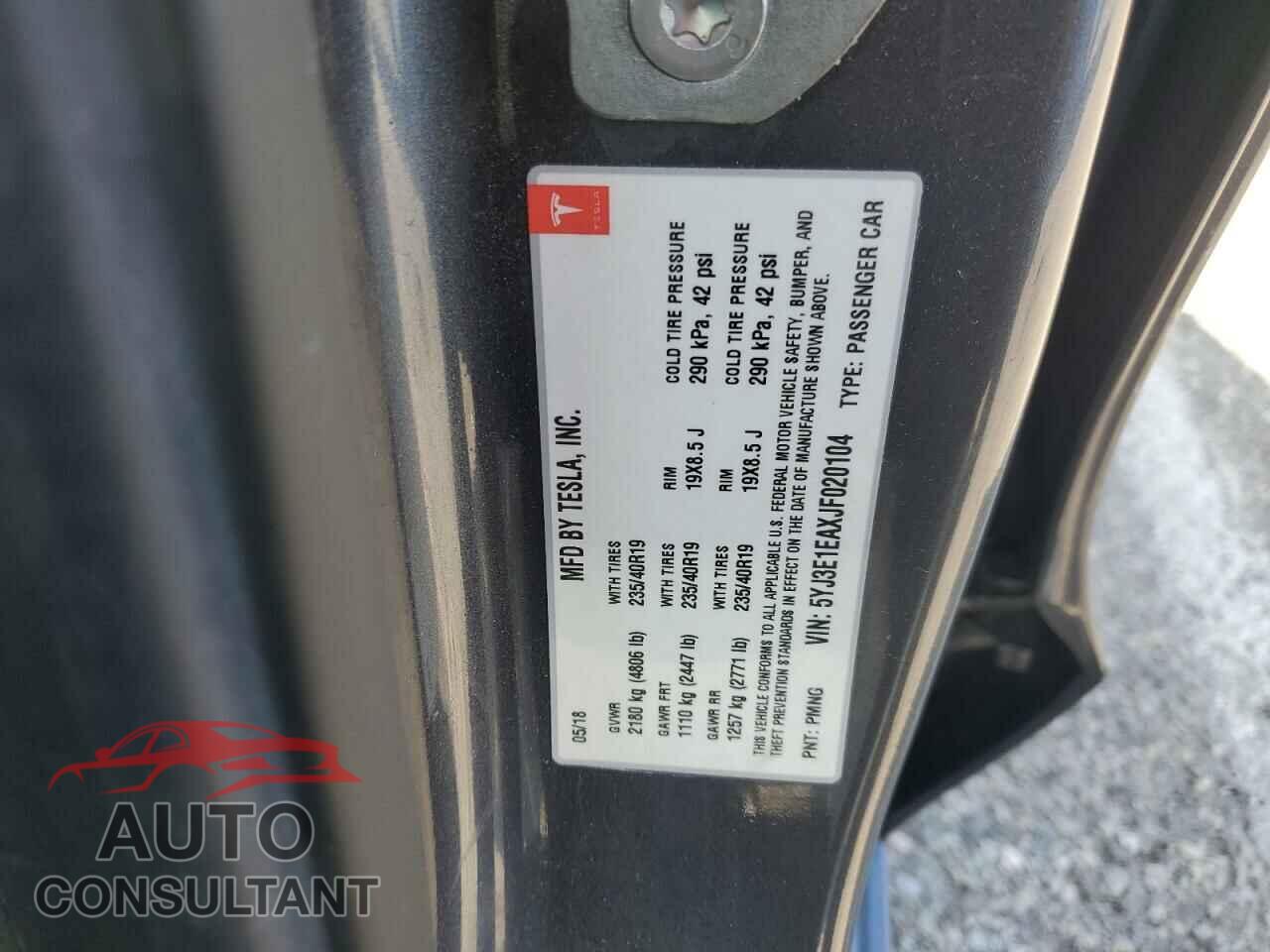 TESLA MODEL 3 2018 - 5YJ3E1EAXJF020104
