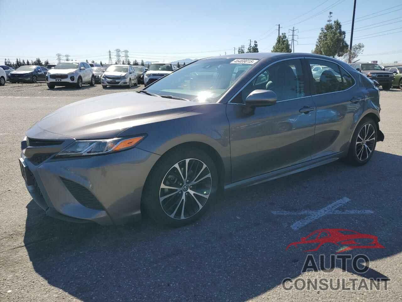 TOYOTA CAMRY 2018 - 4T1B11HK3JU156380