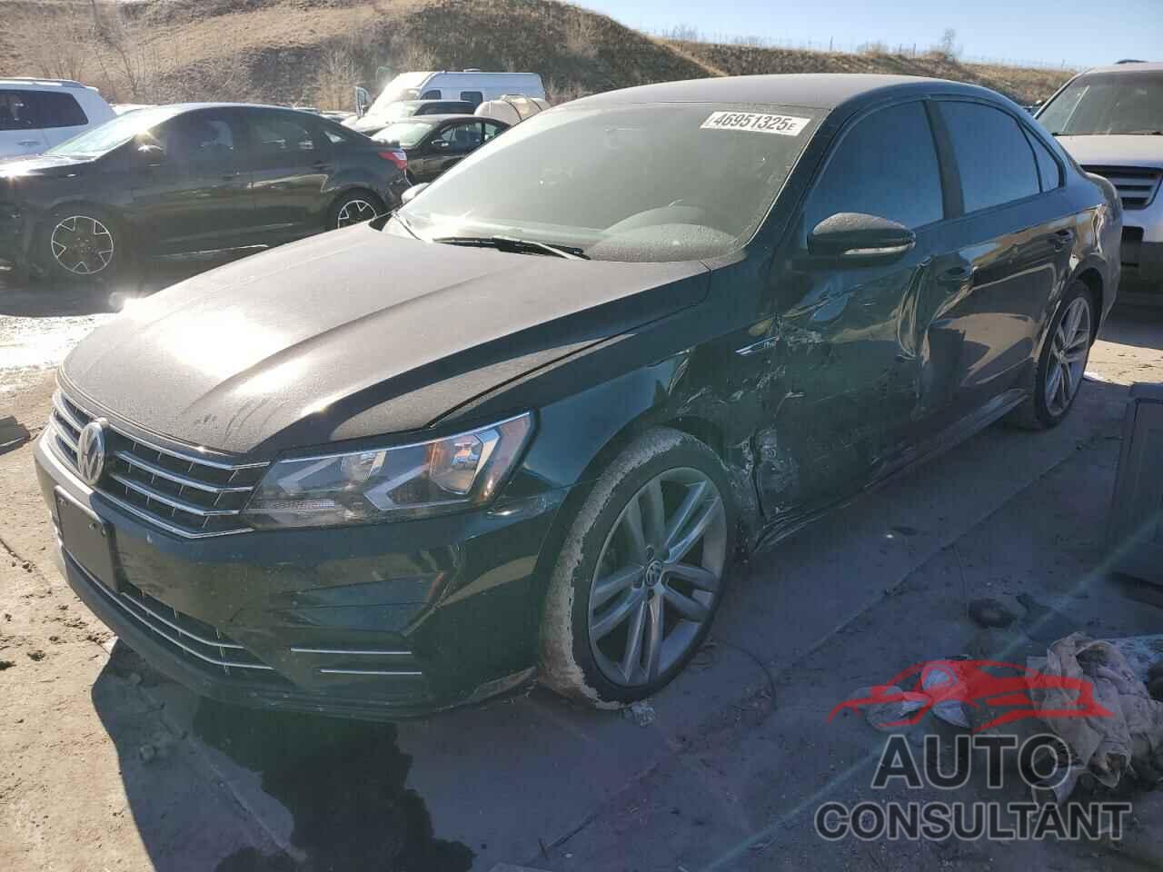 VOLKSWAGEN PASSAT 2018 - 1VWAA7A35JC030157