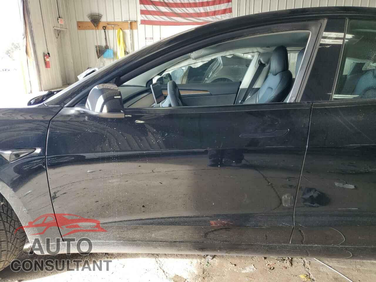 TESLA MODEL 3 2023 - 5YJ3E1EA2PF448757