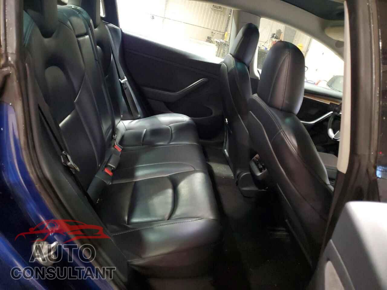 TESLA MODEL 3 2022 - 5YJ3E1EA4NF371368