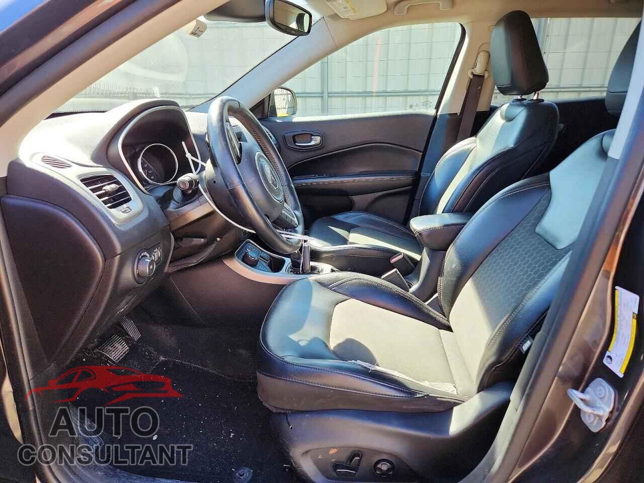 JEEP COMPASS 2019 - 3C4NJDBB4KT703082