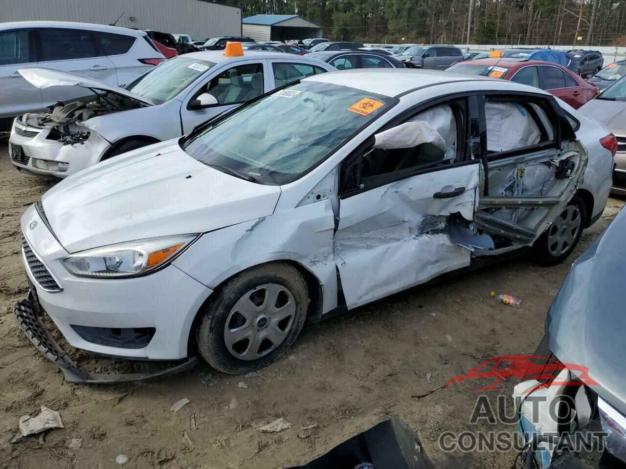 FORD FOCUS 2016 - 1FADP3E22GL356893