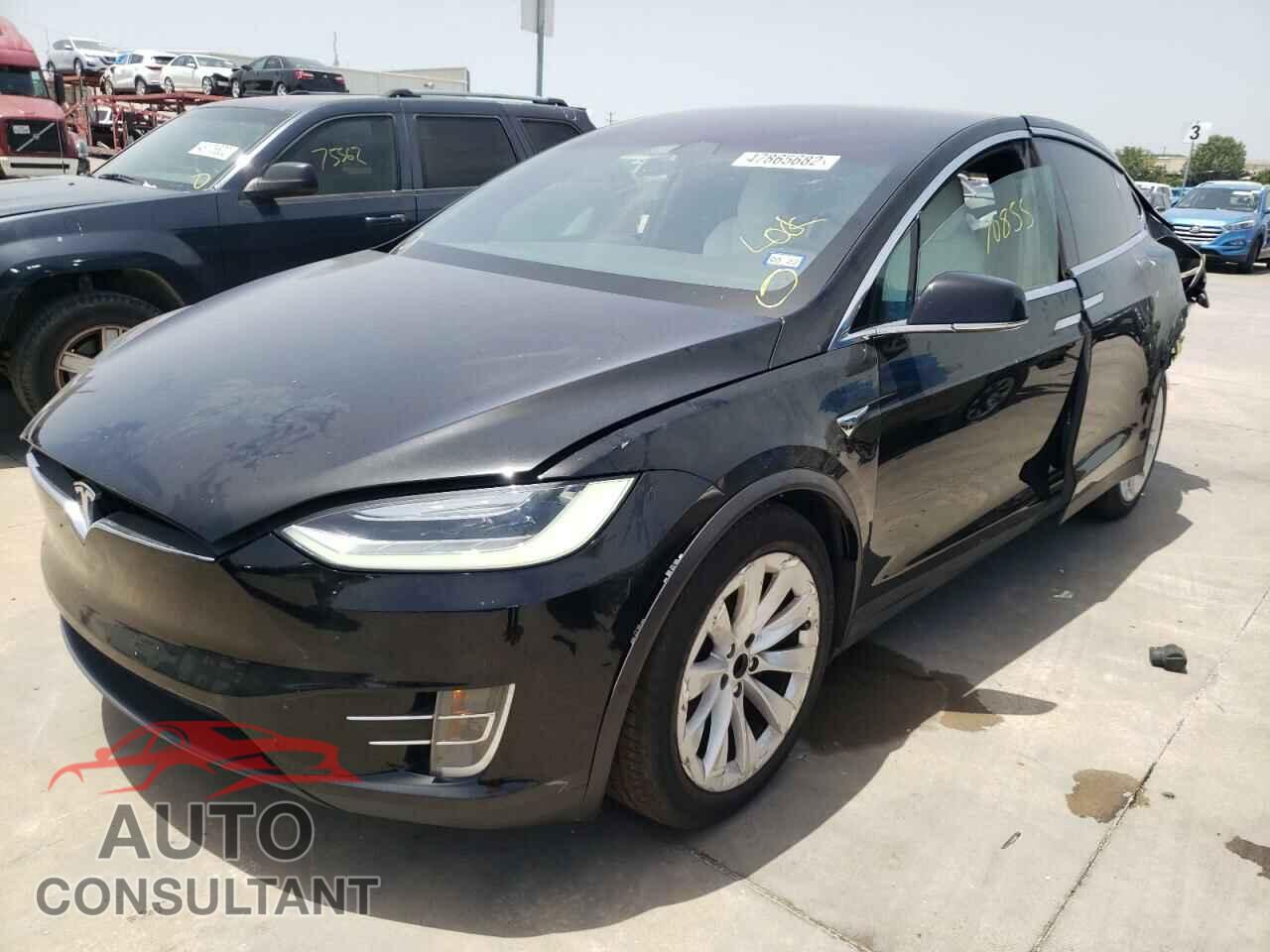 TESLA MODEL X 2017 - 5YJXCAE26HF039923