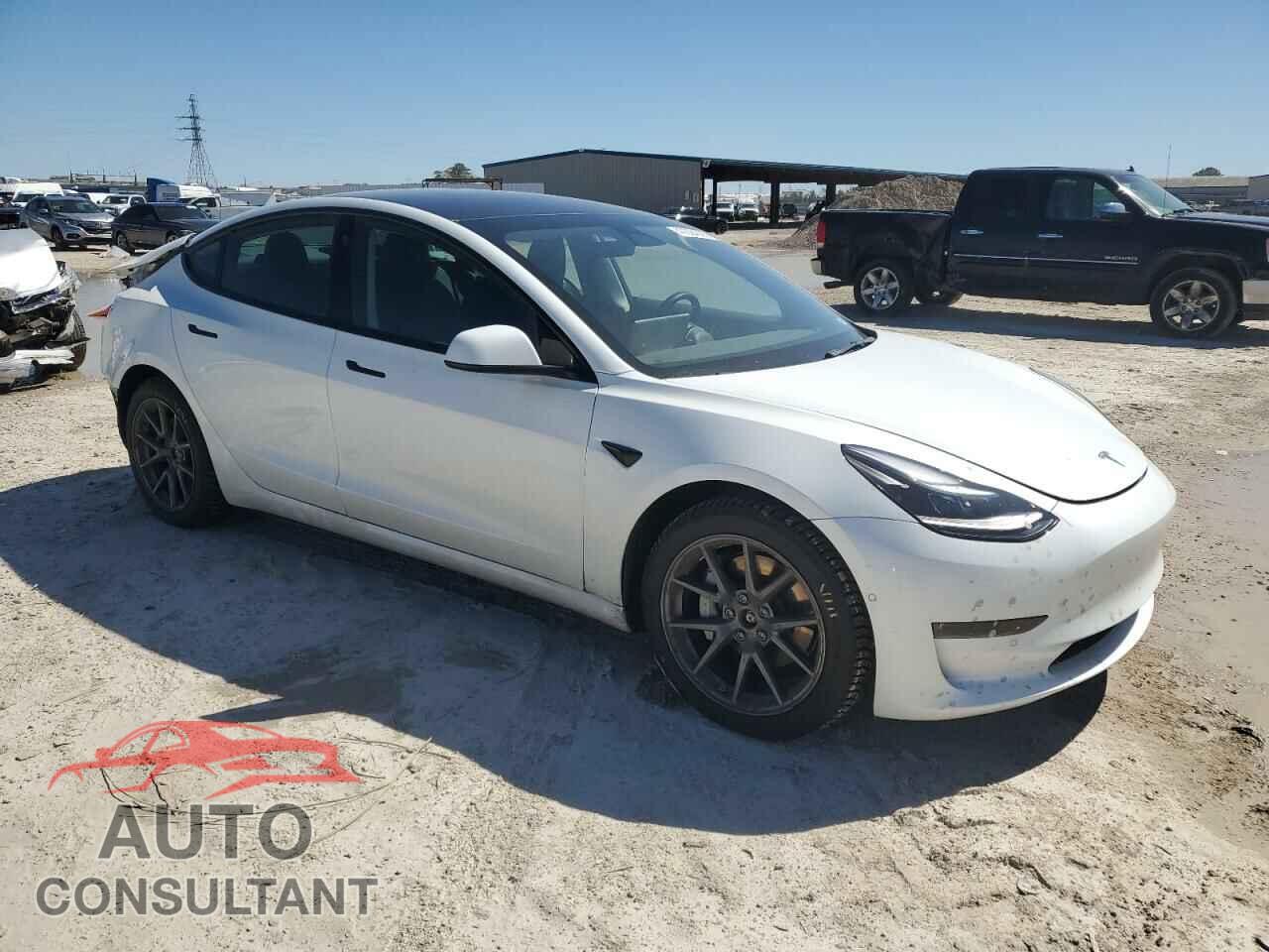 TESLA MODEL 3 2021 - 5YJ3E1EB8MF095848