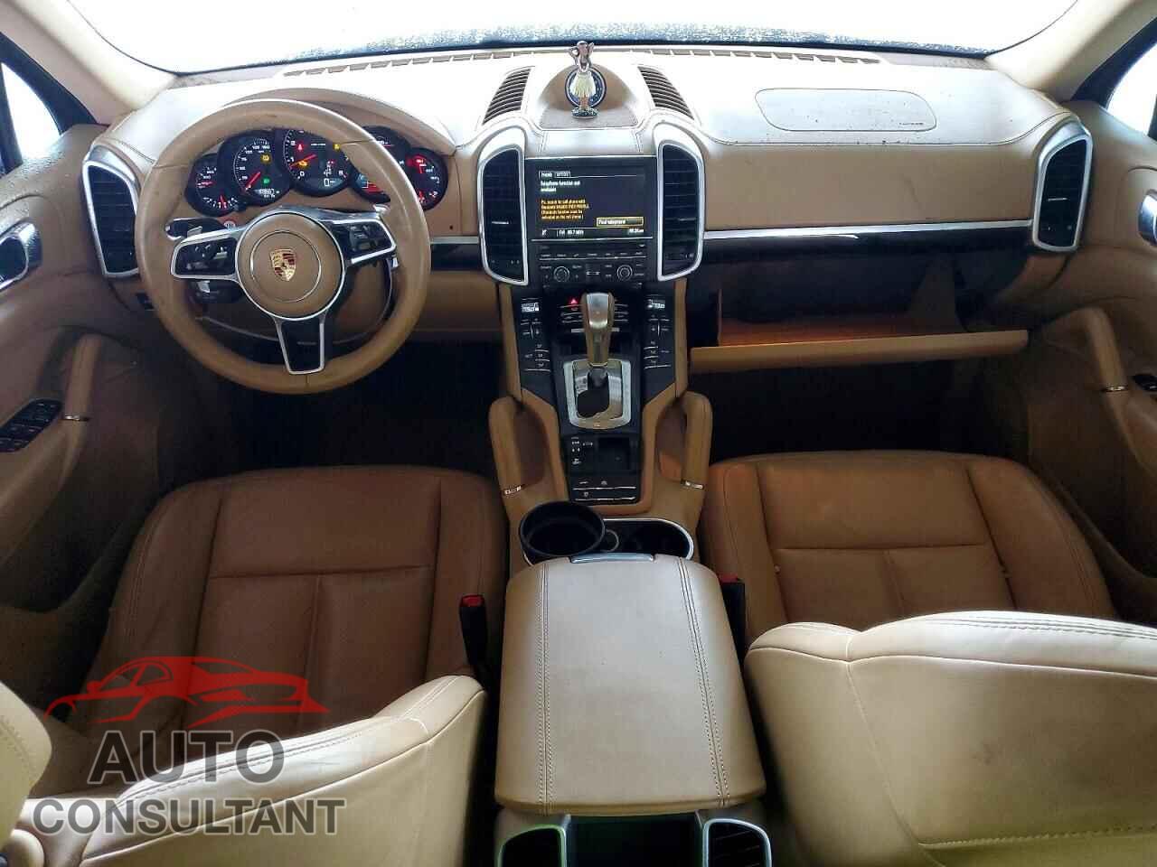 PORSCHE CAYENNE 2016 - WP1AA2A25GKA37250