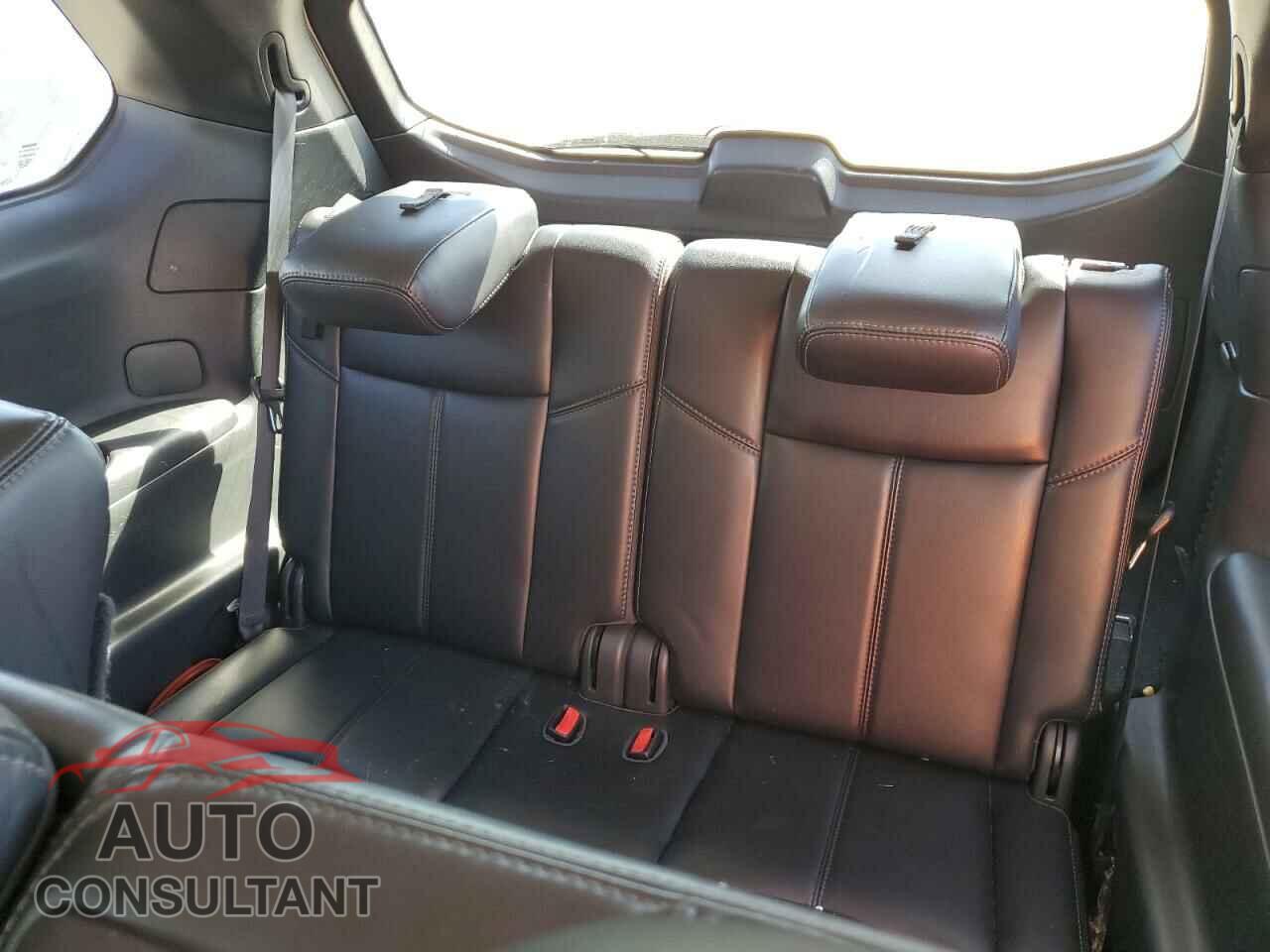 NISSAN PATHFINDER 2017 - 5N1DR2MM6HC662901