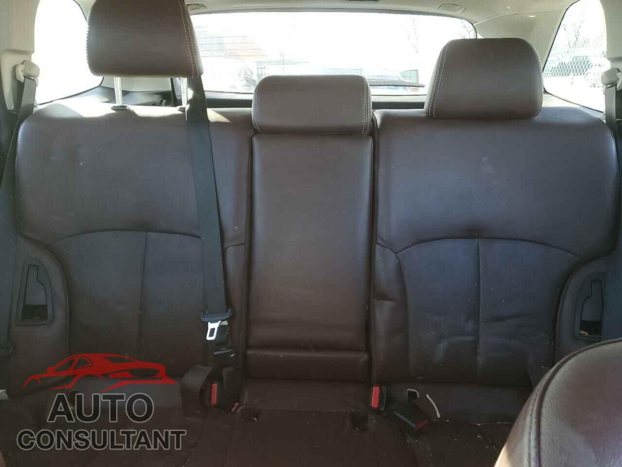 SUBARU OUTBACK 2014 - 4S4BRBPC4E3271266