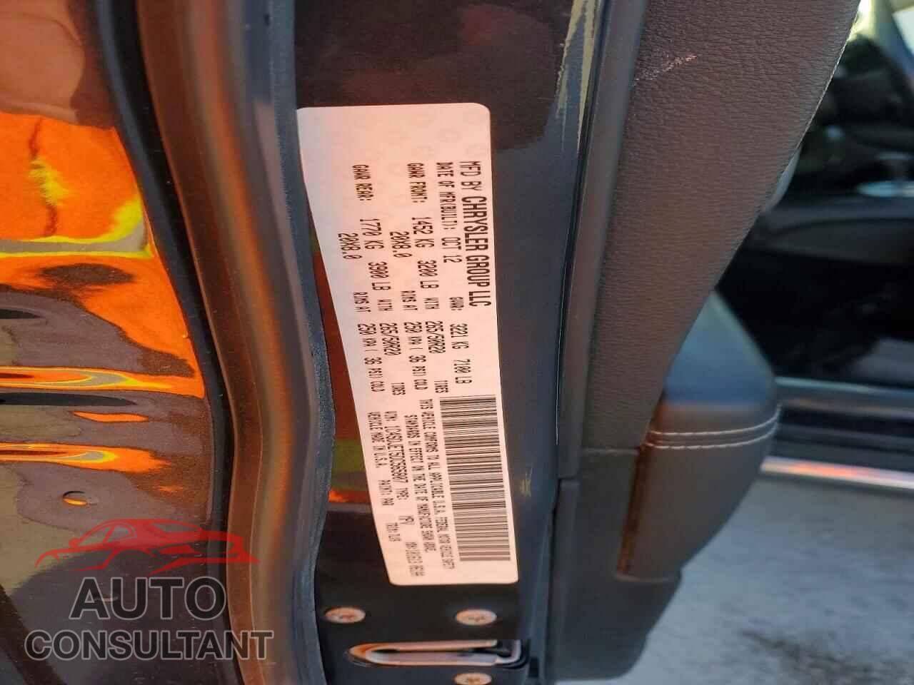 DODGE DURANGO 2013 - 1C4SDJET5DC565807