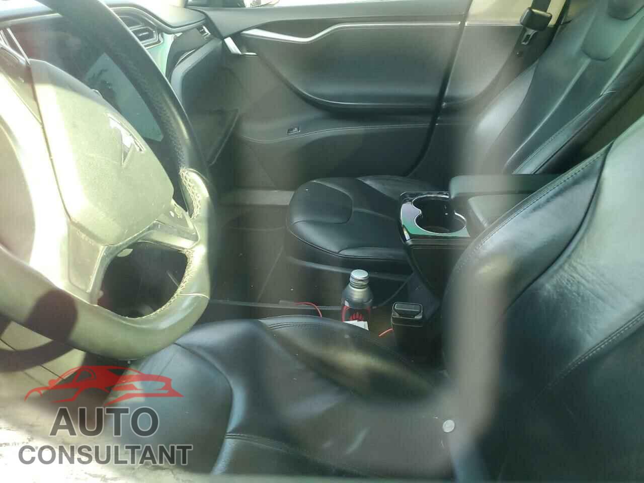 TESLA MODEL S 2014 - 5YJSA1H19EFP55892