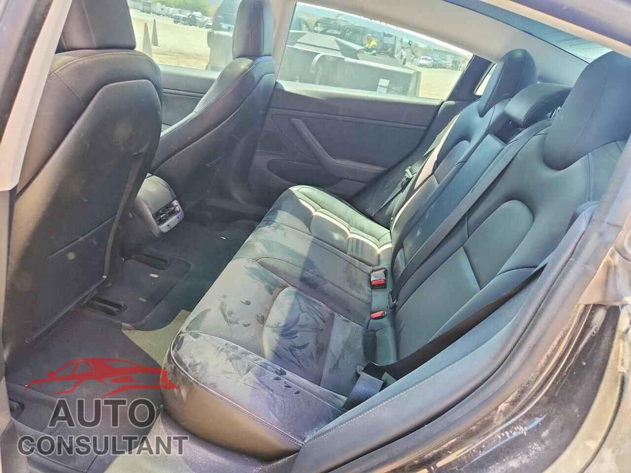 TESLA MODEL 3 2018 - 5YJ3E1EA5JF176325