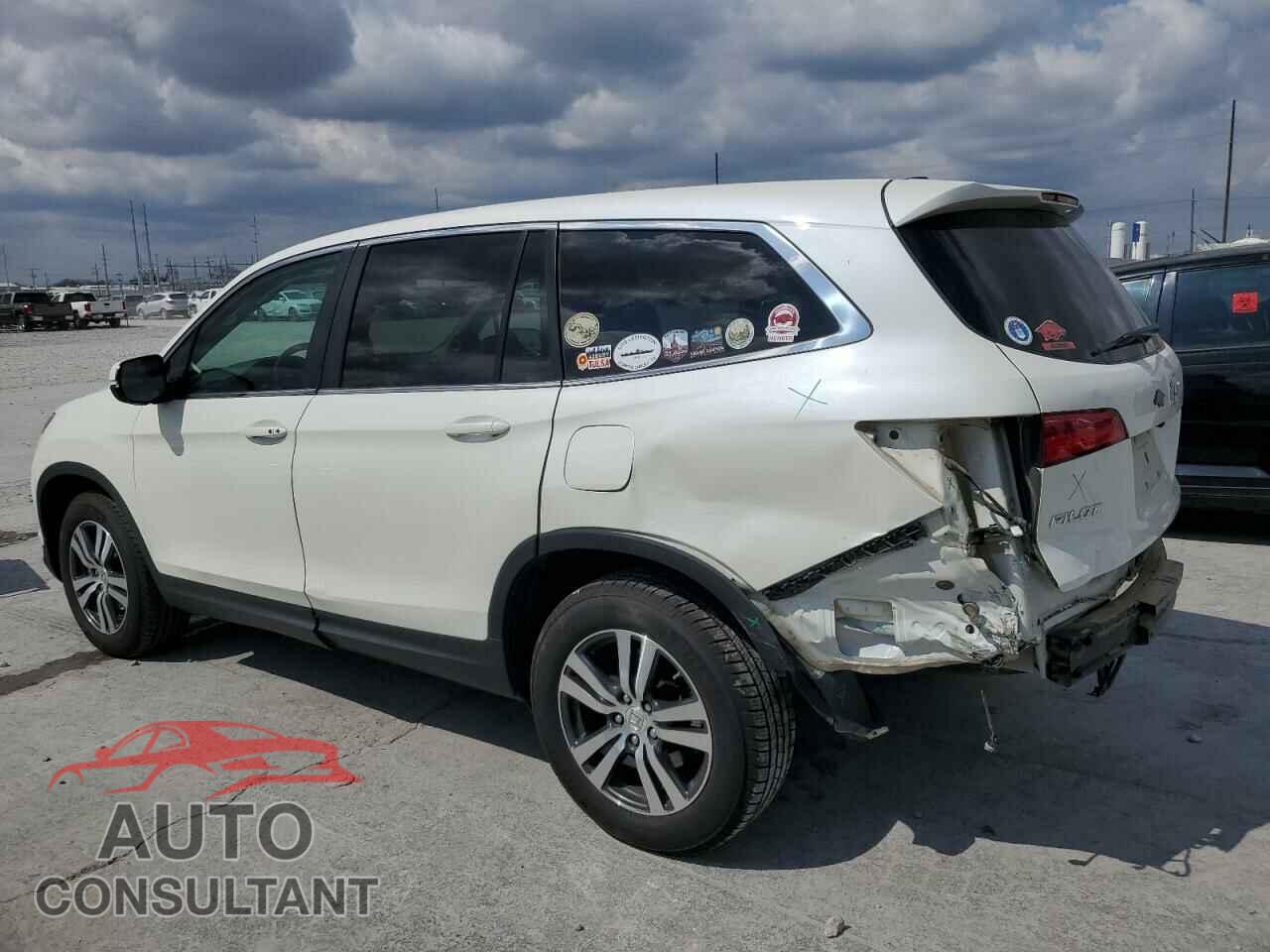 HONDA PILOT 2017 - 5FNYF5H58HB024509