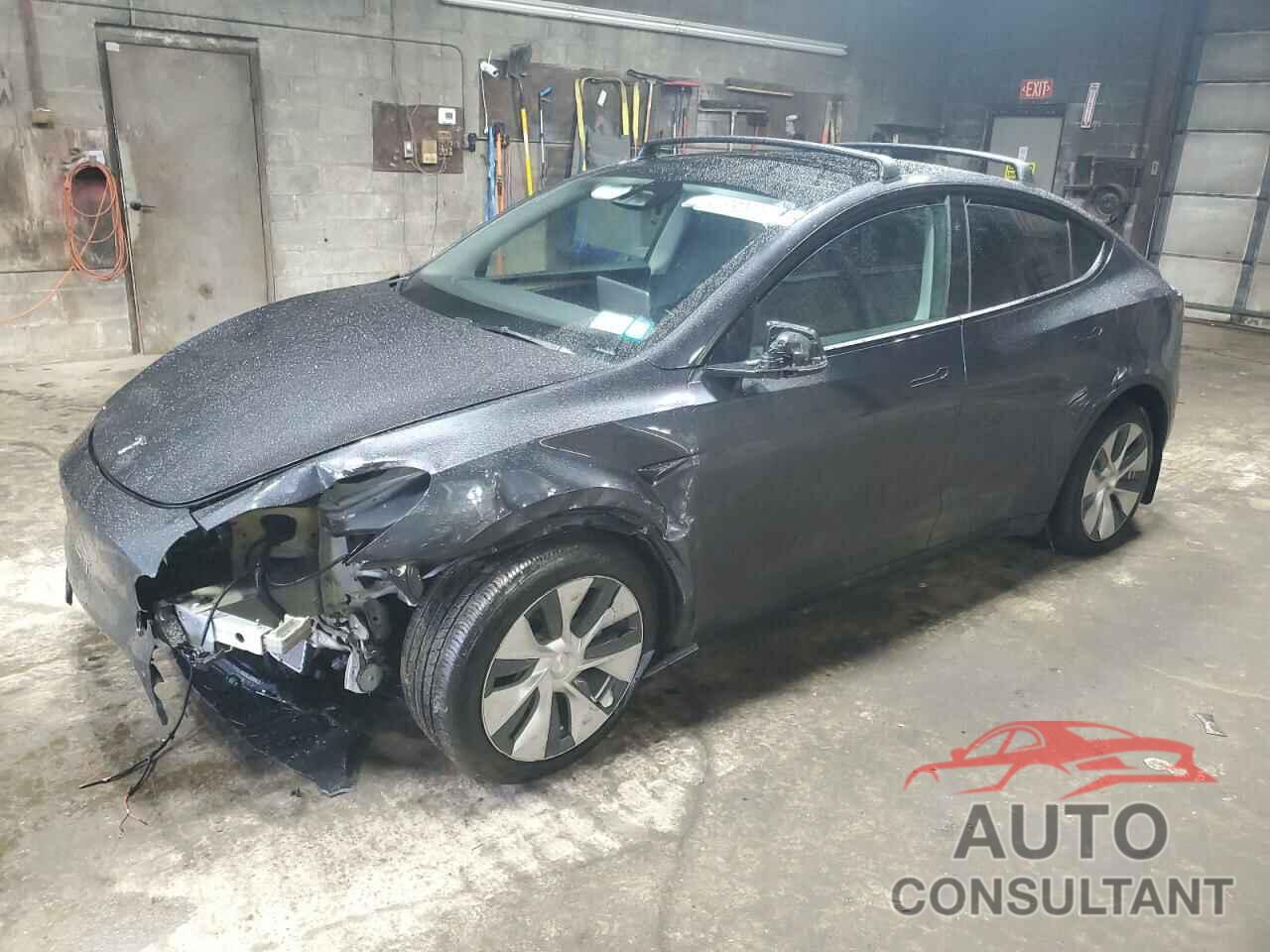 TESLA MODEL Y 2024 - 7SAYGAEE8RF063468