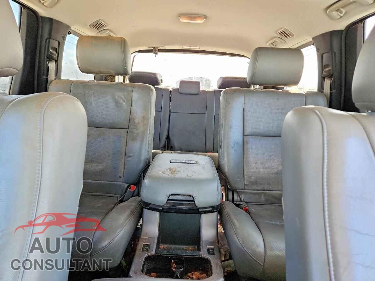 TOYOTA SEQUOIA 2013 - 5TDYY5G12DS044396