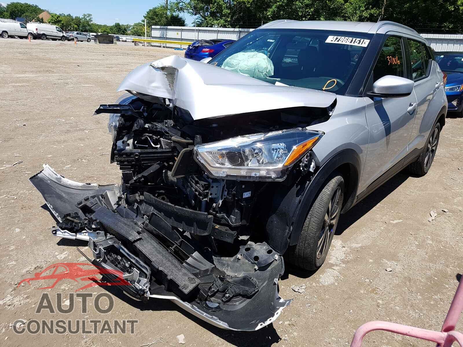 NISSAN KICKS 2019 - 3N1CP5CU3KL548281