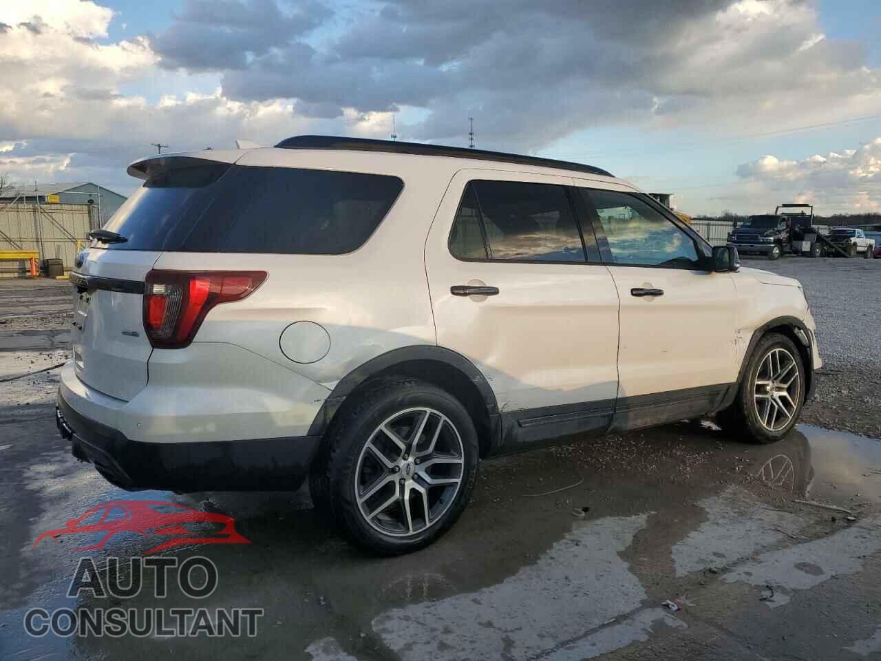 FORD EXPLORER 2017 - 1FM5K8GT5HGE28224