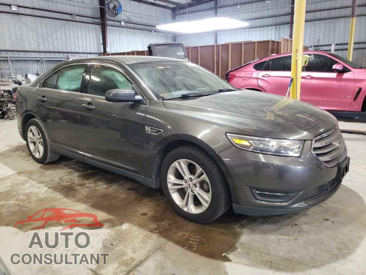 FORD TAURUS 2017 - 1FAHP2E82HG124014