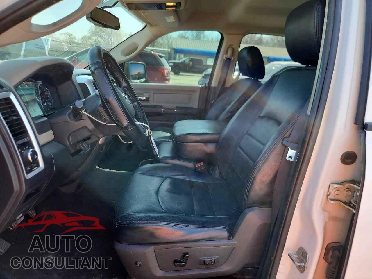 DODGE RAM 1500 2012 - 1C6RD7LT0CS264913