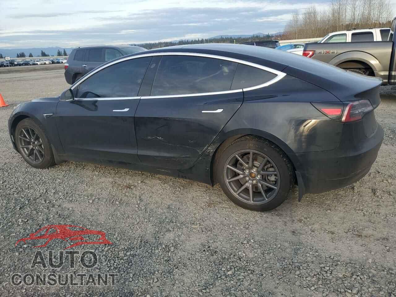 TESLA MODEL 3 2018 - 5YJ3E1EB2JF070679