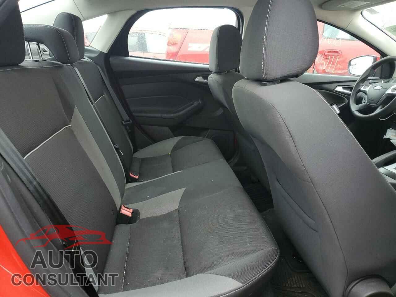 FORD FOCUS 2014 - 1FADP3F28EL449199