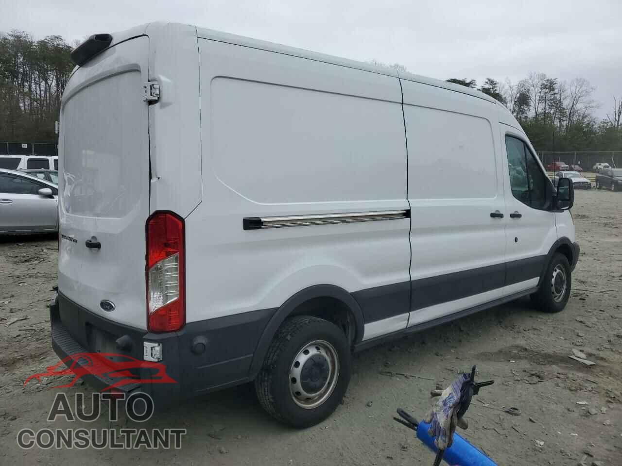 FORD TRANSIT 2019 - 1FTYR2CM7KKB04463
