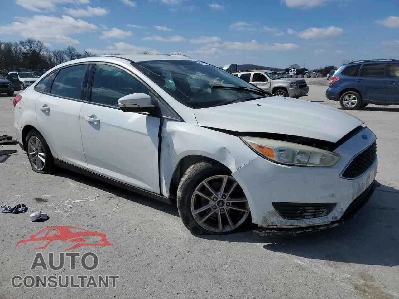 FORD FOCUS 2015 - 1FADP3F26FL301862