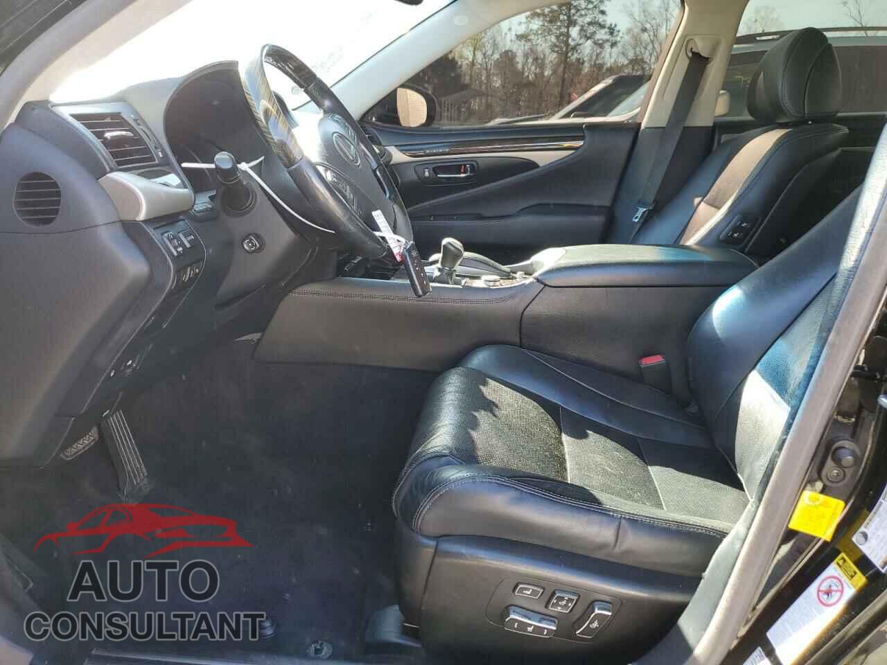 LEXUS LS460 2013 - JTHCL5EF3D5018305