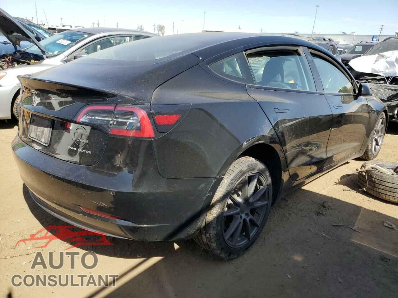 TESLA MODEL 3 2021 - 5YJ3E1EB1MF049858